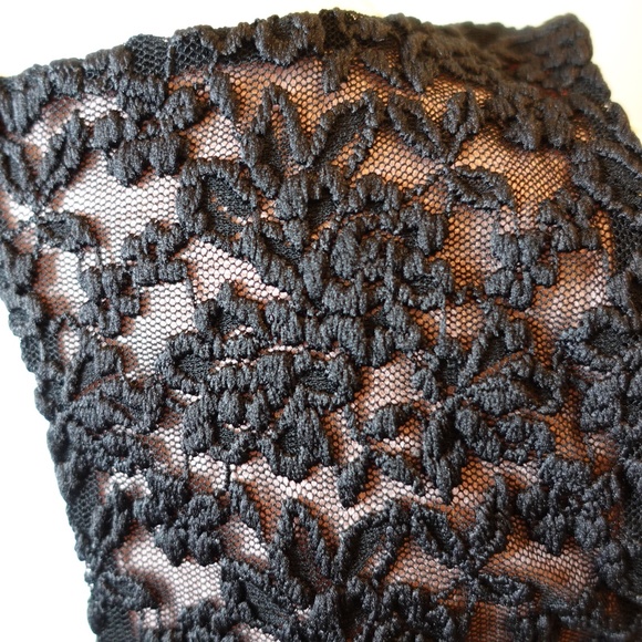 Bloomingdales Aqua Capsule V-Neck Black Lace Sleeveless Maxi … - Picture 9 of 12